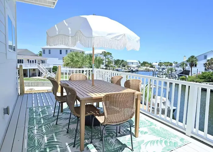 Phenomenal Lux Oceanfront House With Heated Pool & Hot Tub, Firepit, Private Dock And Very Close 2 * Pensacola