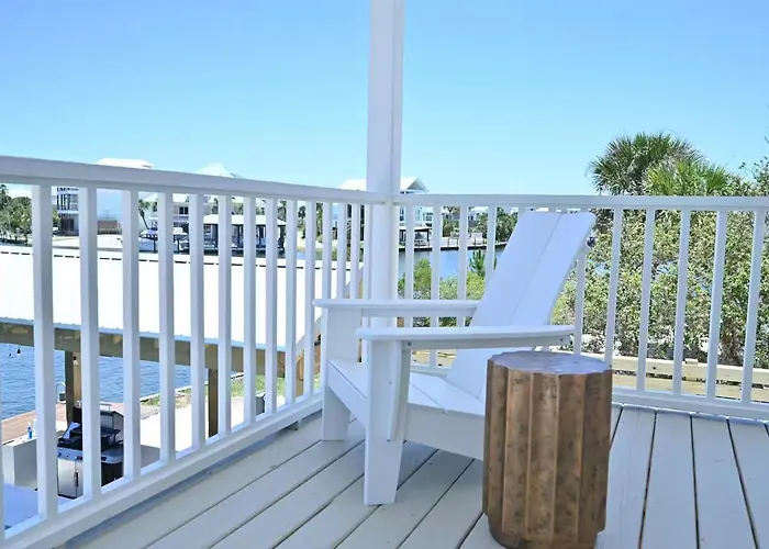 Phenomenal Lux Oceanfront House With Heated Pool & Hot Tub, Firepit, Private Dock And Very Close 2 Holiday home