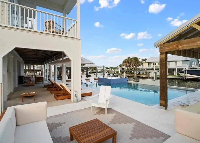 Phenomenal Lux Oceanfront House With Heated Pool & Hot Tub, Firepit, Private Dock And Very Close 2 Pensacola