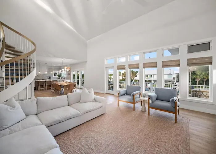 Phenomenal Lux Oceanfront House With Heated Pool & Hot Tub, Firepit, Private Dock And Very Close 2 Holiday home